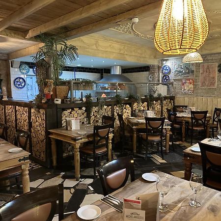 Michelangelos - Rooms, Restaurant & Bar Gateshead Kültér fotó